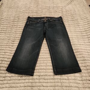 Dark wash 7 for all mankind dojo bermudas size 28.